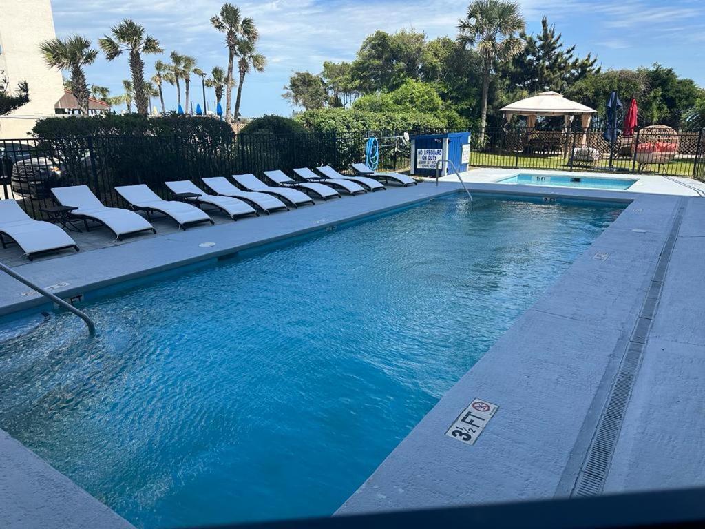 Willow Bay 704 Oceanfront Suite, Renovated Spring 2023 Desirable Golden Mile Location マートルビーチ エクステリア 写真