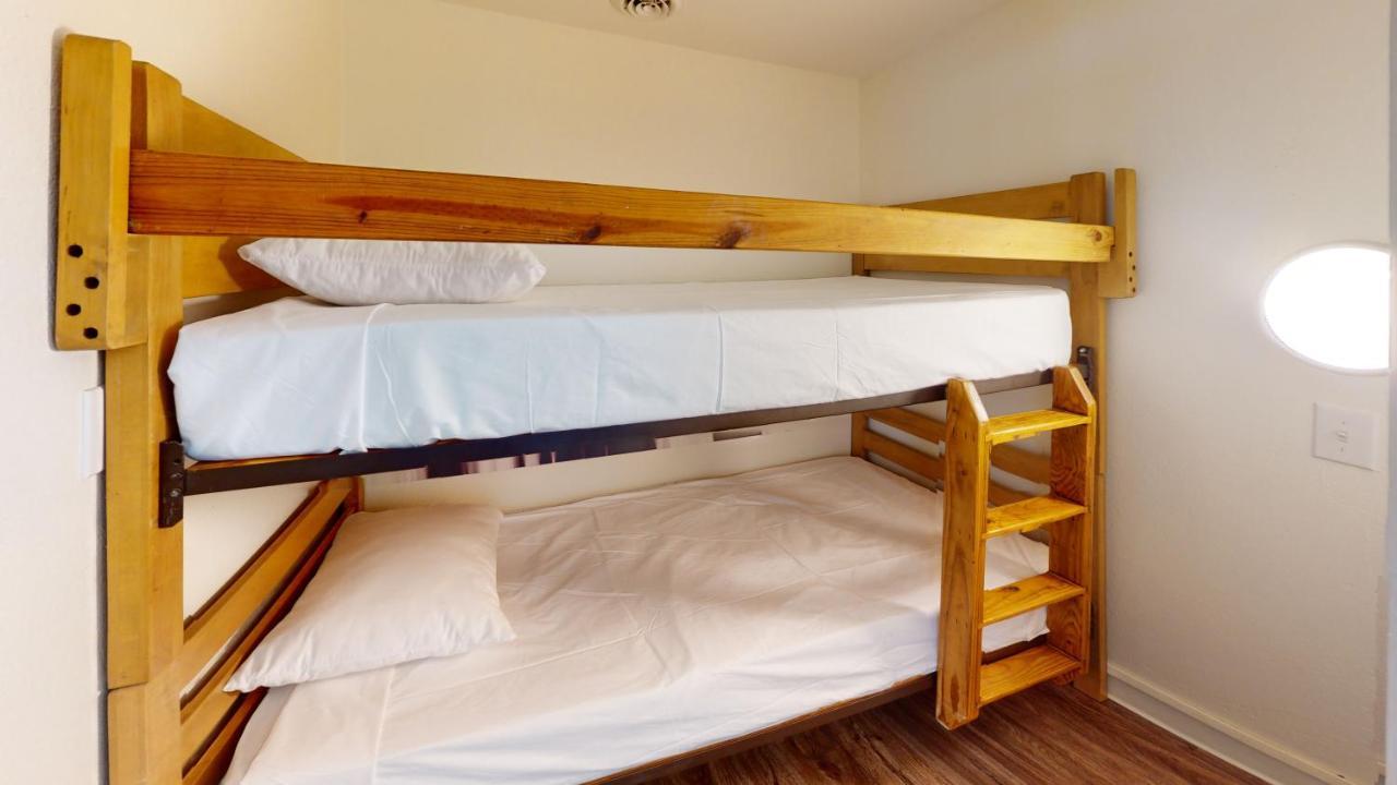 Willow Bay 704 Oceanfront Suite, Renovated Spring 2023 Desirable Golden Mile Location マートルビーチ エクステリア 写真